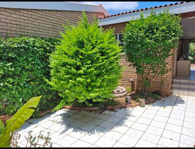 3 BEDROOM TOWNHOUSE FOR SALE IN MORNINGSIDE